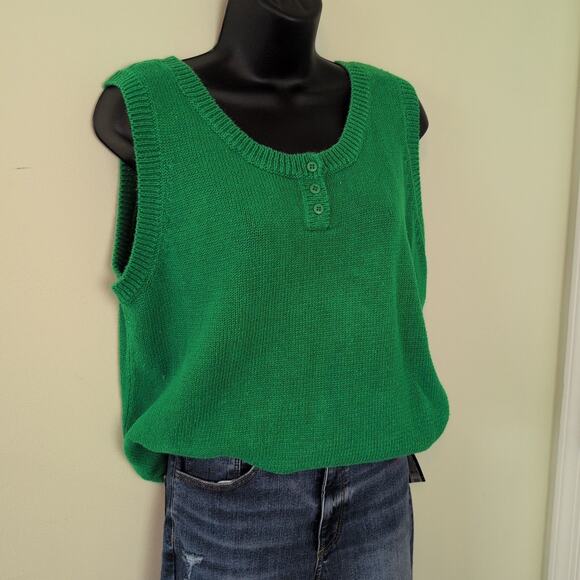 American Weekend Green Tank Top Style Shirt | Vintage Green Top for Women - Picture 4 of 5